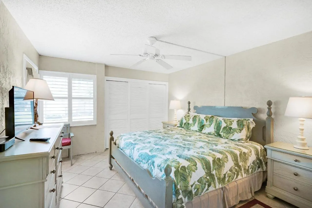 Sugar Beach C-2 Panama City Beach Apartment